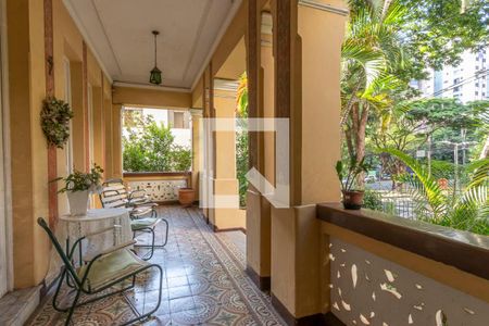 Casa para alugar com 330m², 7 quartos e 4 vagas Casa para alugar com 330m², 7 quartos e 4 vagasVaranda