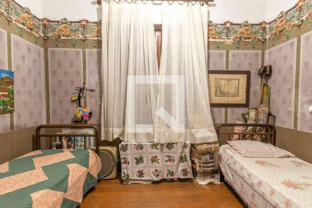 Casa para alugar com 330m², 7 quartos e 4 vagas Casa para alugar com 330m², 7 quartos e 4 vagasQuarto