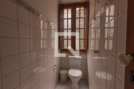 Casa para alugar com 330m², 7 quartos e 4 vagas Casa para alugar com 330m², 7 quartos e 4 vagasBanheiro