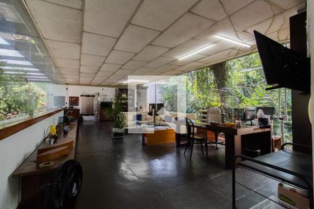 Sala de casa à venda com 3 quartos, 249m² em Fazenda Morumbi, São Paulo