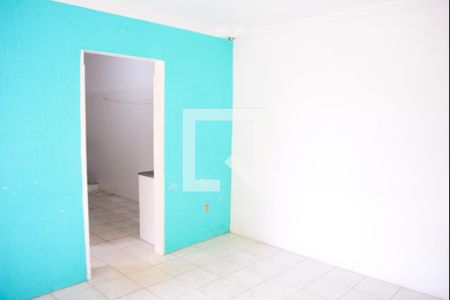 Sala com varanda  de apartamento para alugar com 2 quartos, 40m² em Itapuã, Salvador