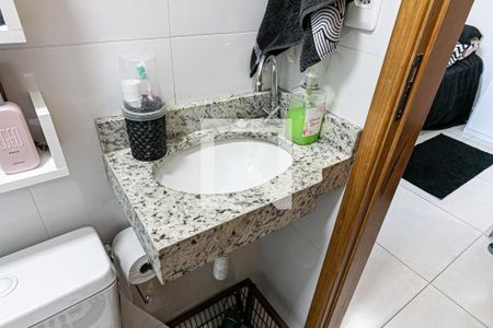 Banheiro da Suíte 1 de casa de condomínio à venda com 3 quartos, 78m² em Vila Ré, São Paulo