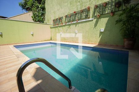 Piscina de casa à venda com 3 quartos, 320m² em Vila Pereira Cerca, São Paulo