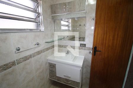 Banheiro de casa para alugar com 2 quartos, 100m² em Parque Residencial Oratorio, São Paulo