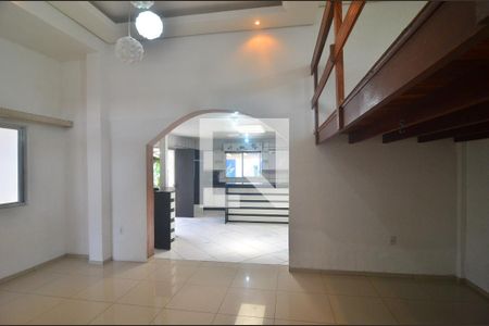 Sala de casa para alugar com 2 quartos, 140m² em Centro, Canoas