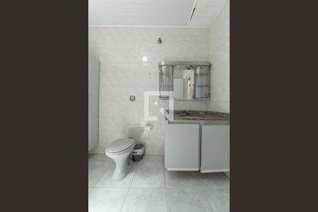 Banheiro Social de casa à venda com 2 quartos, 175m² em São José, São Caetano do Sul
