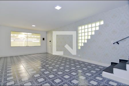 Sala de casa para alugar com 3 quartos, 120m² em Jardim Santa Mena, Guarulhos