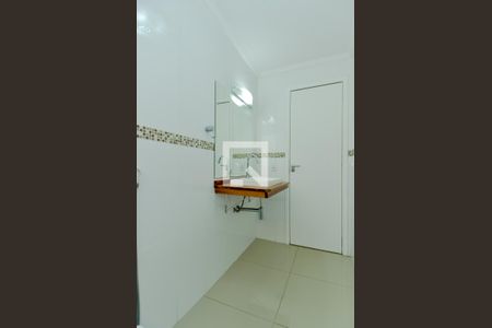 Lavabo de casa para alugar com 3 quartos, 137m² em Jardim Santa Mena, Guarulhos