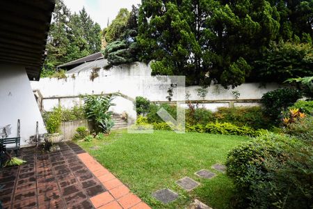 Varanda de casa à venda com 4 quartos, 300m² em Jardim Everest, São Paulo