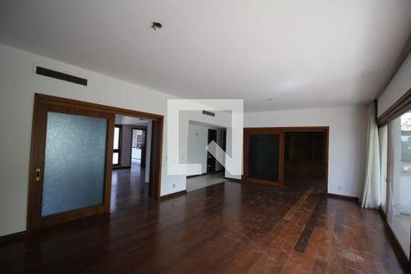 Sala de TV de apartamento para alugar com 4 quartos, 270m² em Petrópolis, Porto Alegre