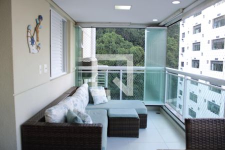 Varanda gourmet de apartamento para alugar com 3 quartos, 103m² em Barra Funda, Guarujá