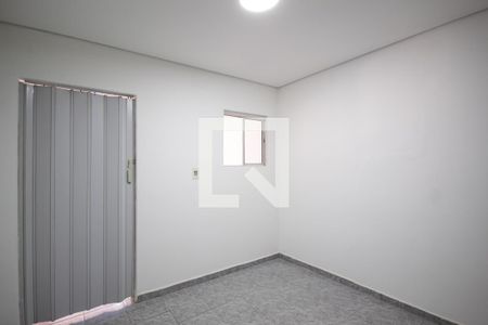 Quarto 1 de casa para alugar com 2 quartos, 150m² em Jardim Roberto, Osasco