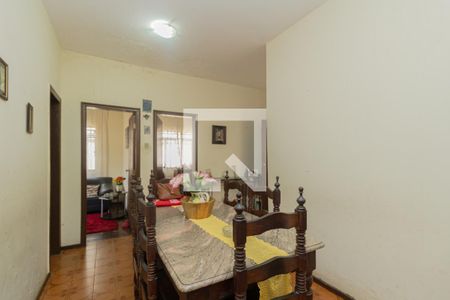Sala de casa à venda com 3 quartos, 350m² em Santa Tereza, Belo Horizonte