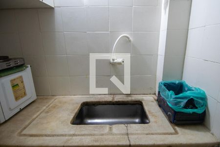 Cozinha de apartamento para alugar com 1 quarto, 22m² em Leme, Rio de Janeiro