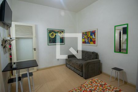 Sala de apartamento para alugar com 1 quarto, 22m² em Leme, Rio de Janeiro