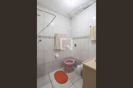 Banheiro de casa à venda com 2 quartos, 80m² em Vila Camargos, Guarulhos