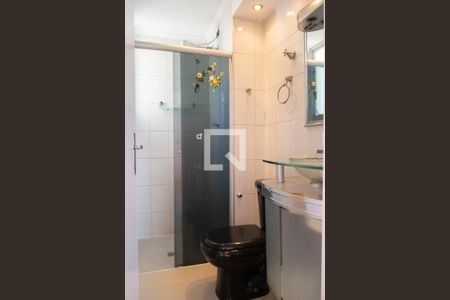 Banheiro de apartamento para alugar com 3 quartos, 64m² em Vila Nova Cachoeirinha, São Paulo