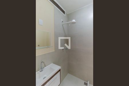 Banheiro de kitnet/studio para alugar com 1 quarto, 34m² em Centro, Rio de Janeiro