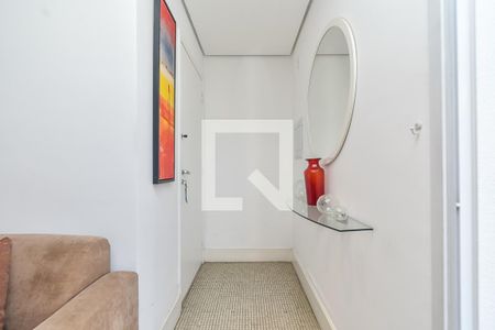 Entrada de apartamento à venda com 2 quartos, 95m² em Consolação, São Paulo