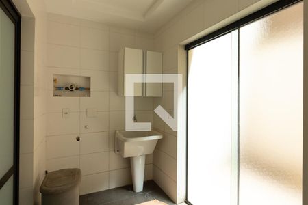 Apartamento para alugar com 265m², 3 quartos e 3 vagas Apartamento para alugar com 265m², 3 quartos e 3 vagasLavanderia