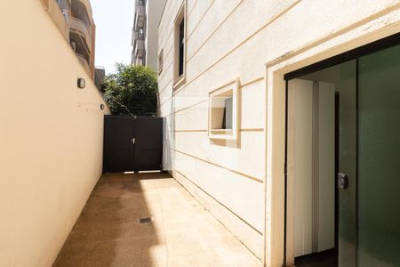 Apartamento para alugar com 265m², 3 quartos e 3 vagas Apartamento para alugar com 265m², 3 quartos e 3 vagasLavanderia