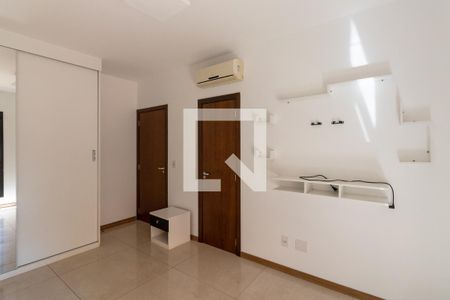 Apartamento para alugar com 265m², 3 quartos e 3 vagas Apartamento para alugar com 265m², 3 quartos e 3 vagasSuíte 2
