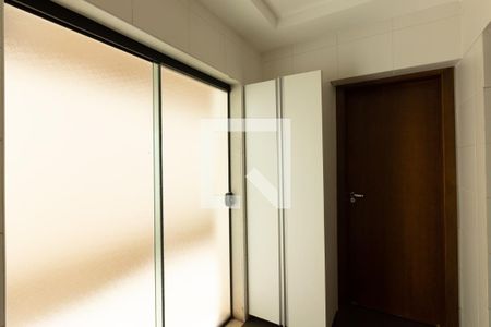 Apartamento para alugar com 265m², 3 quartos e 3 vagas Apartamento para alugar com 265m², 3 quartos e 3 vagasLavanderia