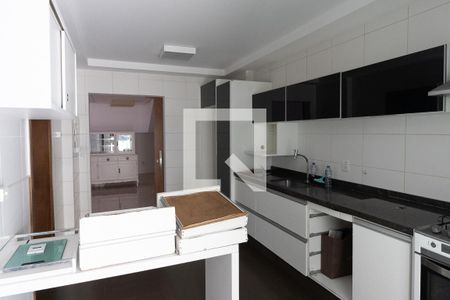 Apartamento para alugar com 265m², 3 quartos e 3 vagas Apartamento para alugar com 265m², 3 quartos e 3 vagasCozinha