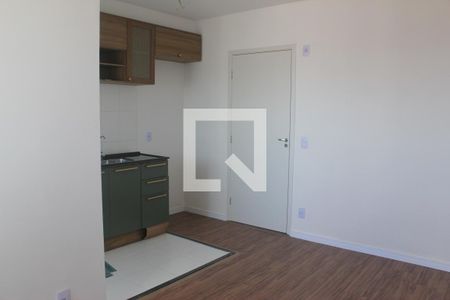 Sala/Cozinha/Área de Serviço de apartamento para alugar com 2 quartos, 42m² em Cidade Ademar, São Paulo