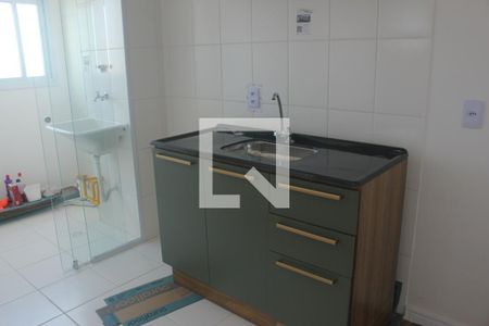 Sala/Cozinha/Área de Serviço de apartamento para alugar com 2 quartos, 42m² em Cidade Ademar, São Paulo