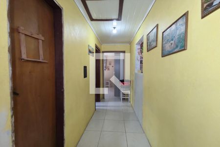 Corredor  de casa à venda com 3 quartos, 100m² em Feitoria, São Leopoldo