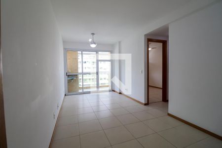 Sala de apartamento para alugar com 2 quartos, 70m² em Freguesia de Jacarepaguá, Rio de Janeiro