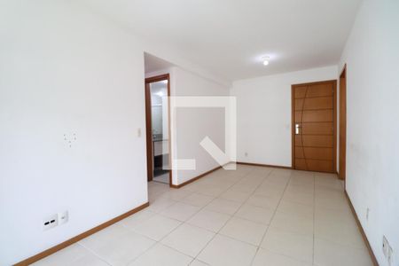 Sala de apartamento para alugar com 2 quartos, 70m² em Freguesia de Jacarepaguá, Rio de Janeiro