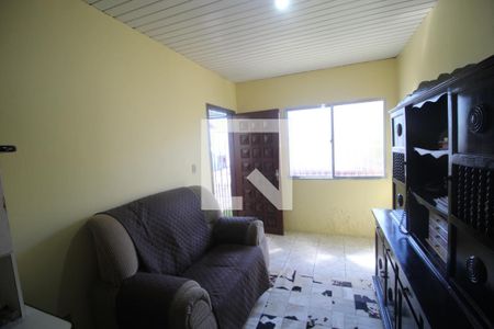 Sala de casa à venda com 3 quartos, 130m² em Guajuviras, Canoas