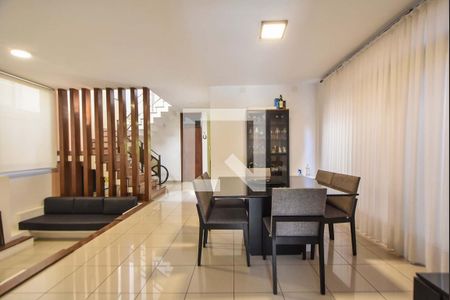 Casa  de casa para alugar com 4 quartos, 296m² em Brooklin, São Paulo