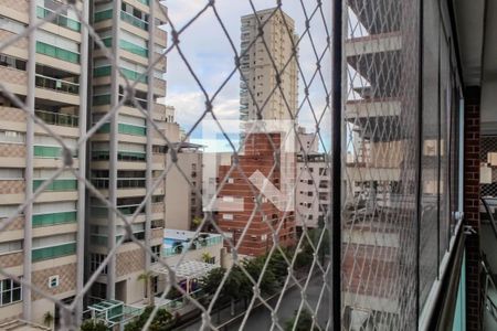 Vista da Sacada de apartamento para alugar com 3 quartos, 130m² em Balneario Guarujá, Guarujá