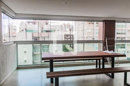 Sala de apartamento para alugar com 3 quartos, 130m² em Balneario Guarujá, Guarujá