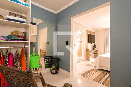 Apartamento à venda com 144m², 2 quartos e 1 vaga Apartamento à venda com 144m², 2 quartos e 1 vagaCloset da suíte