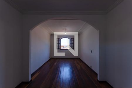 Sala 2 de casa à venda com 4 quartos, 211m² em Candelária, Belo Horizonte