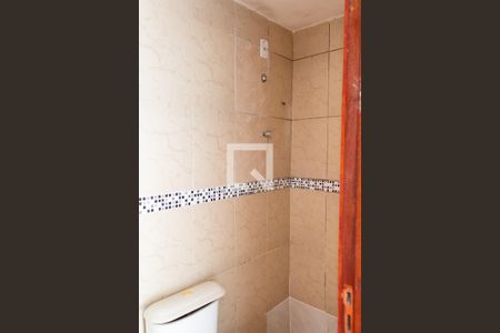 Banheiro do Quarto 1 de casa de condomínio para alugar com 2 quartos, 50m² em Campo Grande, Rio de Janeiro
