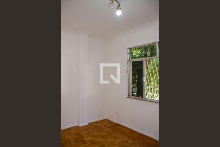 Quarto 01 de apartamento para alugar com 2 quartos, 74m² em Méier, Rio de Janeiro