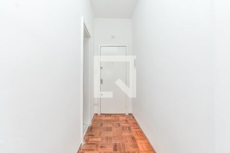 Corredor de kitnet/studio à venda com 1 quarto, 35m² em República, São Paulo