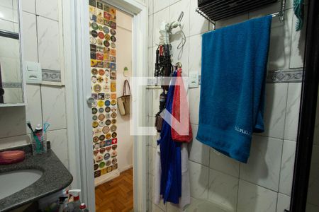 Banheiro de apartamento à venda com 1 quarto, 38m² em Copacabana, Rio de Janeiro