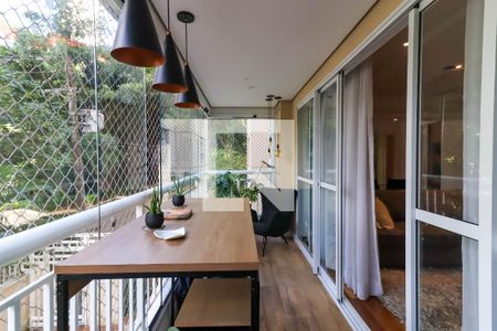 Varanda de apartamento para alugar com 2 quartos, 98m² em Jardim Ampliação, São Paulo