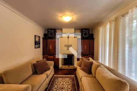 sala de estar de casa à venda com 3 quartos, 200m² em Cursino, São Paulo