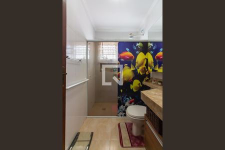 Banheiro  de casa à venda com 3 quartos, 225m² em Pestana, Osasco