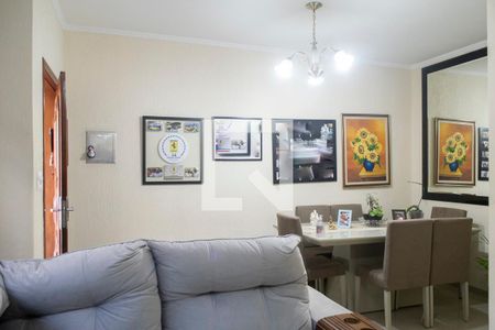 Casa à venda com 212m², 3 quartos e 3 vagasSala