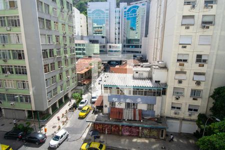 Vista da Sala de apartamento para alugar com 2 quartos, 64m² em Copacabana, Rio de Janeiro