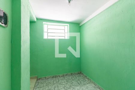 Quarto de casa para alugar com 1 quarto, 90m² em Quitaúna, Osasco