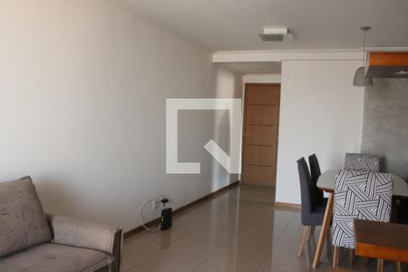 Sala de apartamento para alugar com 3 quartos, 85m² em Centro, Nova Iguaçu